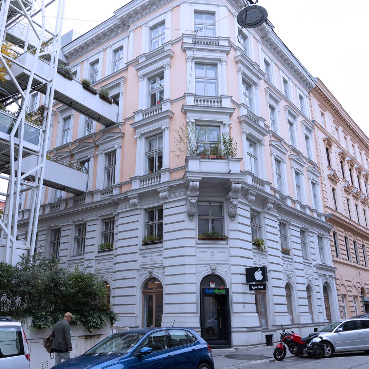 Das Gebäude des Tools at Work Apple Shops in der Wiener Zirkusgasse 40