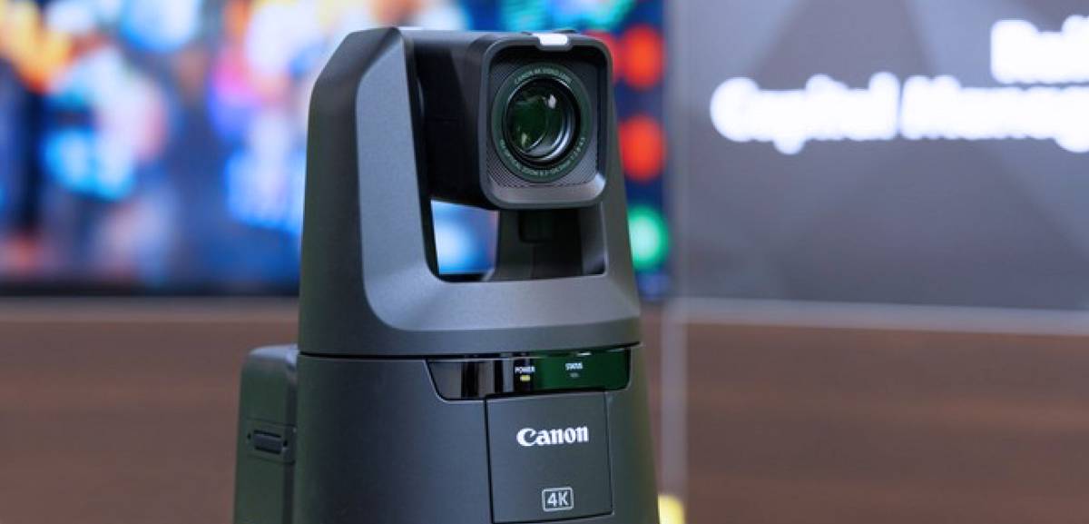 Eine Canon PTZ Kamera