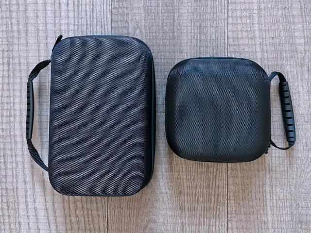 Ein größerer und ein kleinerer Mac mini Koffer im geschlossenen Zustand