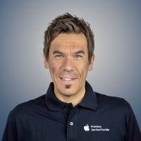 Portrait of Oliver Deutsch